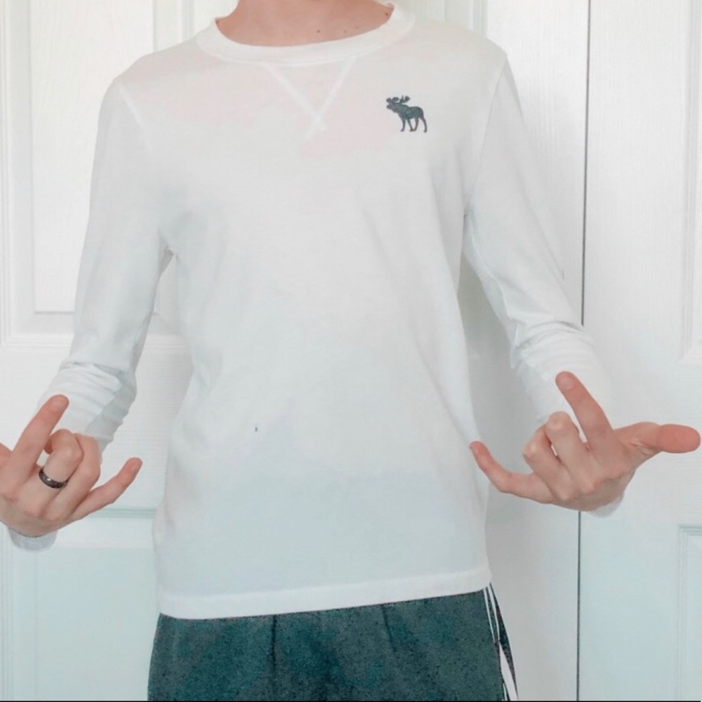 boys’ white abercrombie kids long sleeve tee